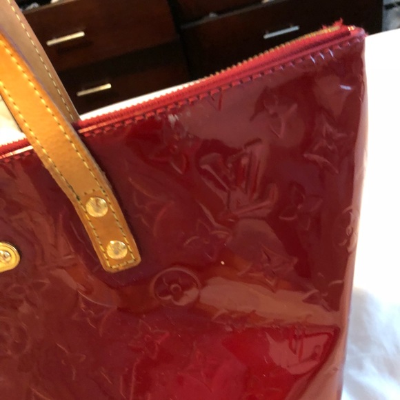 SOLD*****Louis Vuitton Bellevue Vernis Pm Handbag - Picture 2 of 6